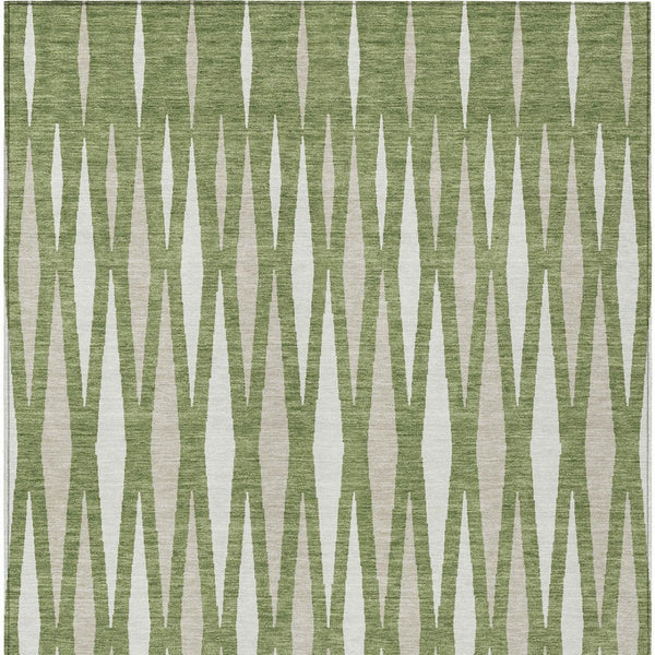 Homeroots 3' Black Ivory And Gray Geometric Indoor Outdoor Area Rug - Stylish, Washable, Stain Resistant Design 8' X 10' Polyester 591876