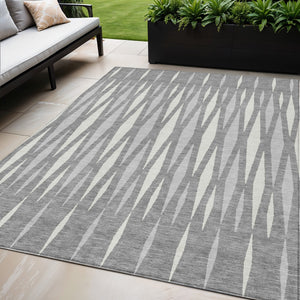 Homeroots 3' Black Ivory And Gray Geometric Indoor Outdoor Area Rug - Stylish, Washable, Stain Resistant Design 5' X 8' Polyester 591886