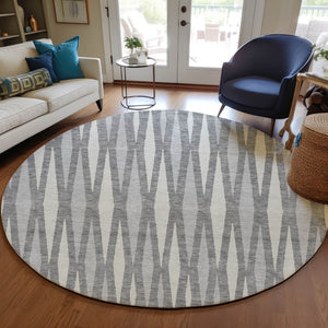 Homeroots 3' Black Ivory And Gray Geometric Indoor Outdoor Area Rug - Stylish, Washable, Stain Resistant Design 8' Round Polyester 591887