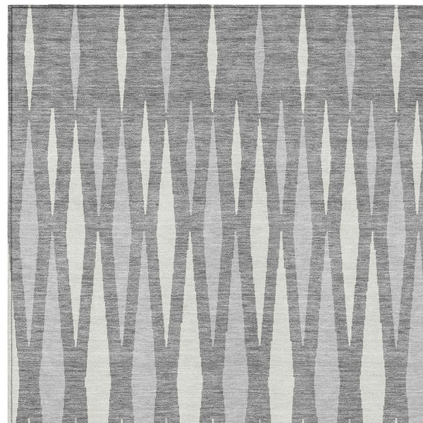 Homeroots 3' Black Ivory And Gray Geometric Indoor Outdoor Area Rug - Stylish, Washable, Stain Resistant Design 8' X 10' Polyester 591888