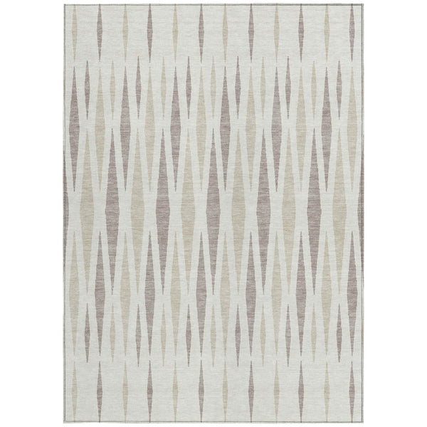 Homeroots 3' Black Ivory And Gray Geometric Indoor Outdoor Area Rug - Stylish, Washable, Stain Resistant Design 3' X 5' Polyester 591891