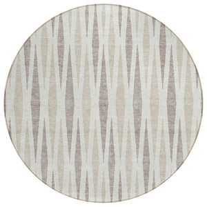 HomeRoots 5' Stylish Ivory Brown Geometric Indoor Outdoor Washable Area Rug for Versatile Home Decor 8' Round 591893