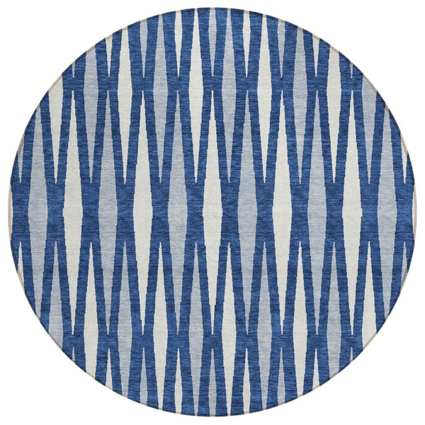 HomeRoots 5' Geometric Indoor Outdoor Area Rug in Navy Blue, Gray & Ivory - Durable, Washable & Stylish 8' Round 591899