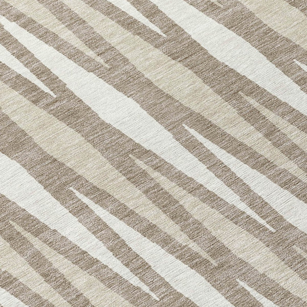 Homeroots 3' Black Ivory And Gray Geometric Indoor Outdoor Area Rug - Stylish, Washable, Stain Resistant Design 8' Round Polyester 591917