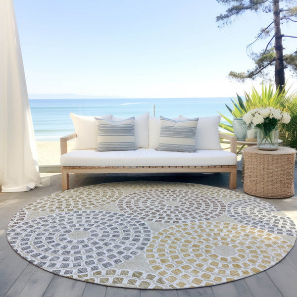 HomeRoots 5' Geometric Area Rug - Durable, Washable Indoor/Outdoor Decor in Beige, Brown & Gray for Versatile Spaces 8' Round 591929