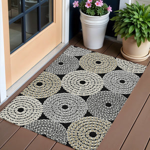 Homeroots 3' Artichoke Green And Brown Geometric Washable Area Rug For Indoor And Outdoor Spaces, Durable Design 3' X 5' Polyester 591933