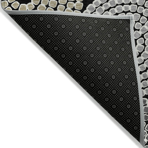 HomeRoots 5' Geometric Black, Gray, and Beige Washable Area Rug for Stylish Indoor & Outdoor Living Spaces 8' X 10' 591936