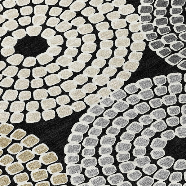 HomeRoots 5' Geometric Black, Gray, and Beige Washable Area Rug for Stylish Indoor & Outdoor Living Spaces 8' X 10' 591936