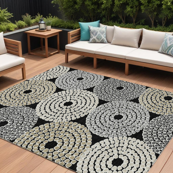 HomeRoots 9' Modern Geometric Area Rug in Black, Gray & Beige - Washable, Durable for Indoor & Outdoor Use 9' X 12' 591937