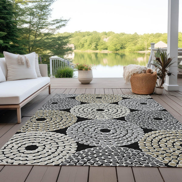 HomeRoots 9' Modern Geometric Area Rug in Black, Gray & Beige - Washable, Durable for Indoor & Outdoor Use 9' X 12' 591937