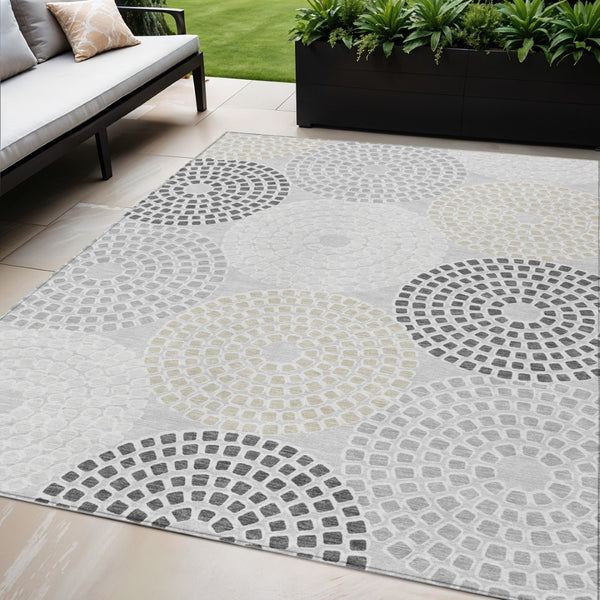 HomeRoots 5' Stylish Gray and Taupe Geometric Washable Area Rug – Perfect for Indoor and Outdoor Spaces! 5' X 8' 591946