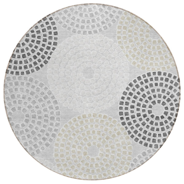 HomeRoots 5' Stylish Gray and Taupe Geometric Washable Area Rug – Perfect for Indoor and Outdoor Spaces! 8' Round 591947