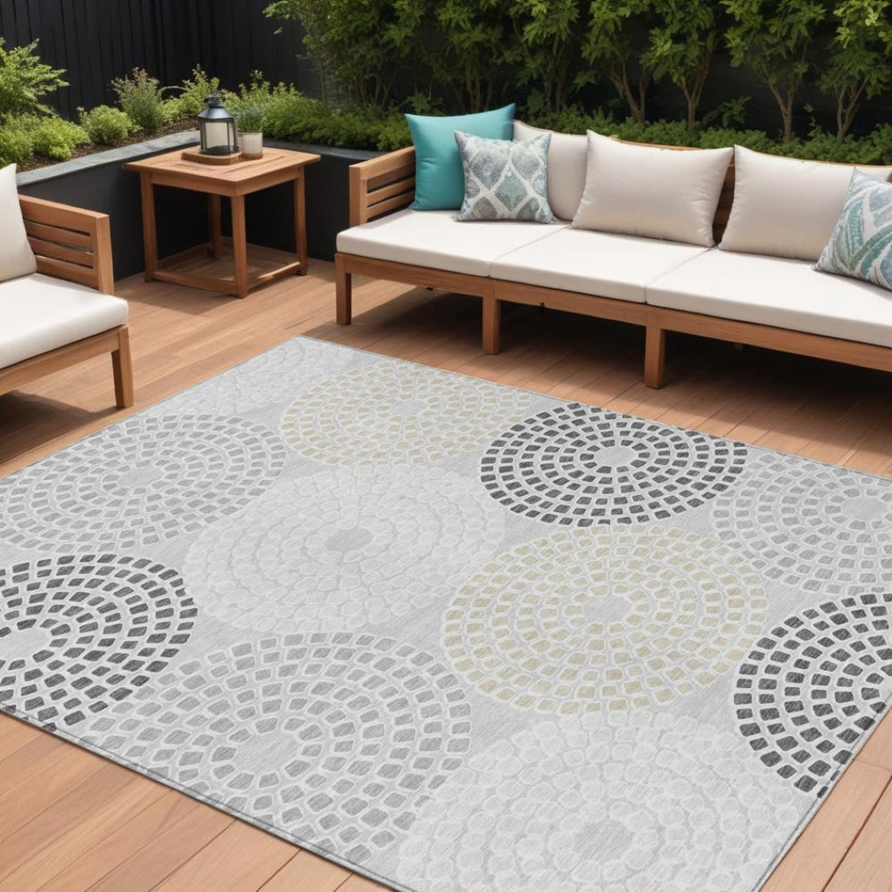 HomeRoots 5' Stylish Gray and Taupe Geometric Washable Area Rug – Perfect for Indoor and Outdoor Spaces! 10' X 14' 591950