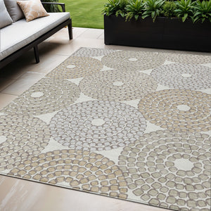 Homeroots 3' Artichoke Green And Brown Geometric Washable Area Rug For Indoor And Outdoor Spaces, Durable Design 5' X 8' Polyester 591952