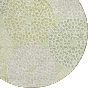 Homeroots 3' Artichoke Green And Brown Geometric Washable Area Rug For Indoor And Outdoor Spaces, Durable Design 8' Round Polyester 591965