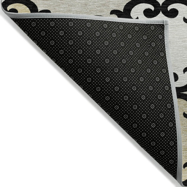 HomeRoots 5' Stylish Trellis Indoor Outdoor Area Rug in Black, Gray & Ivory – Durable, Washable, Versatile! 10' X 14' 591998