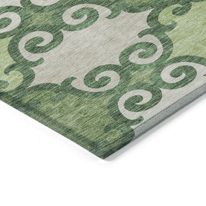 HomeRoots 5' Green and Ivory Trellis Washable Area Rug for Indoor and Outdoor Spaces – Durable, Stylish, Easy-Care 5' X 8' 592012