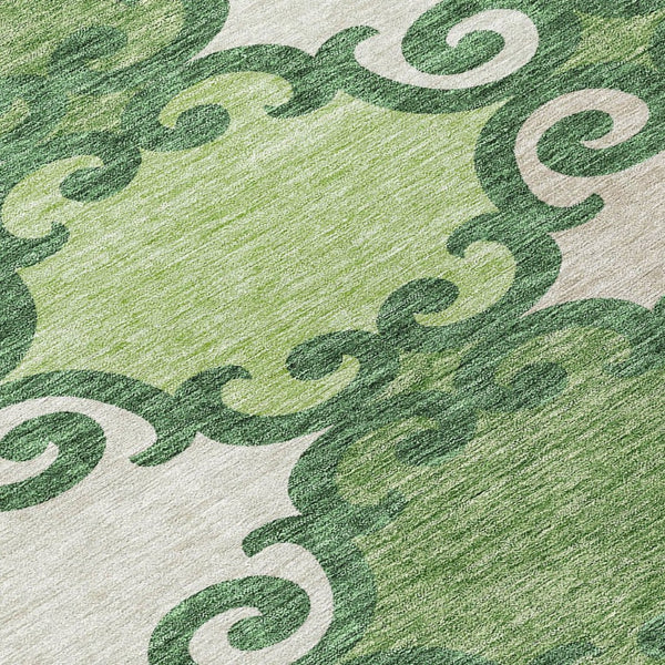 HomeRoots 5' Green and Ivory Trellis Washable Area Rug for Indoor and Outdoor Spaces – Durable, Stylish, Easy-Care 8' Round 592013
