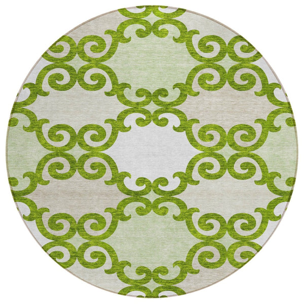 HomeRoots 5' Vibrant Lime Green and Ivory Trellis Washable Area Rug for Indoor and Outdoor Spaces 8' Round 592031