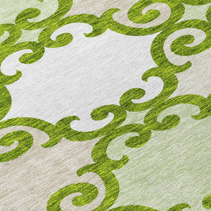HomeRoots 5' Vibrant Lime Green and Ivory Trellis Washable Area Rug for Indoor and Outdoor Spaces 8' Round 592031