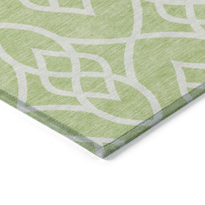 Homeroots 3' Artichoke Green And Ivory Trellis Washable Rug For Indoor Outdoor Spaces - Durable And Stylish! 5' X 8' Polyester 592066