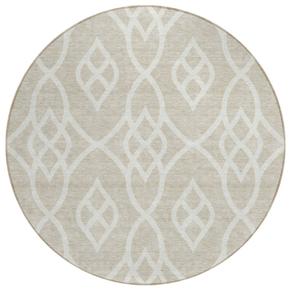 HomeRoots 5' Timeless Beige and Ivory Trellis Rug – Washable, Durable Indoor-Outdoor Area Rug for Any Space 8' Round 592073