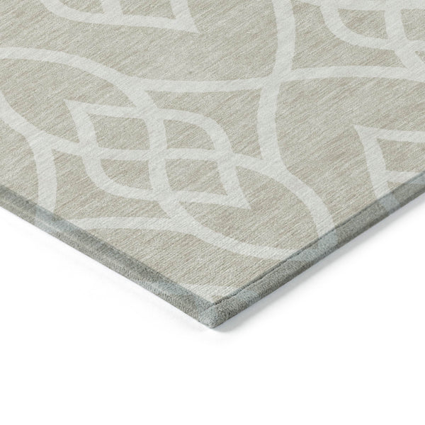 Homeroots 3' Artichoke Green And Ivory Trellis Washable Rug For Indoor Outdoor Spaces - Durable And Stylish! 8' X 10' Polyester 592074