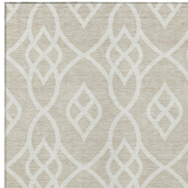 Homeroots 3' Artichoke Green And Ivory Trellis Washable Rug For Indoor Outdoor Spaces - Durable And Stylish! 8' X 10' Polyester 592074