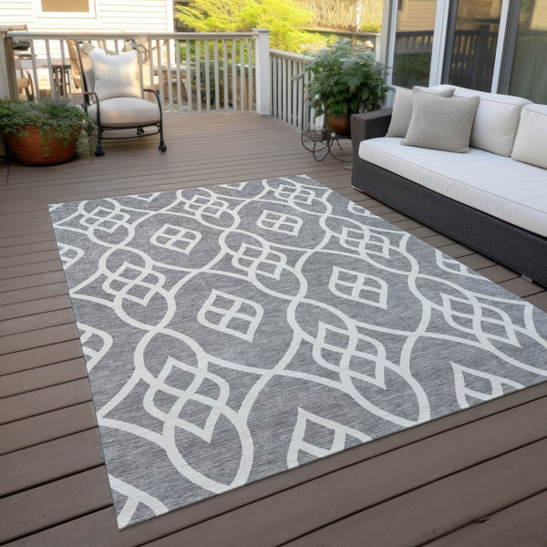 Homeroots 3' Artichoke Green And Ivory Trellis Washable Rug For Indoor Outdoor Spaces - Durable And Stylish! 9' X 12' Polyester 592099