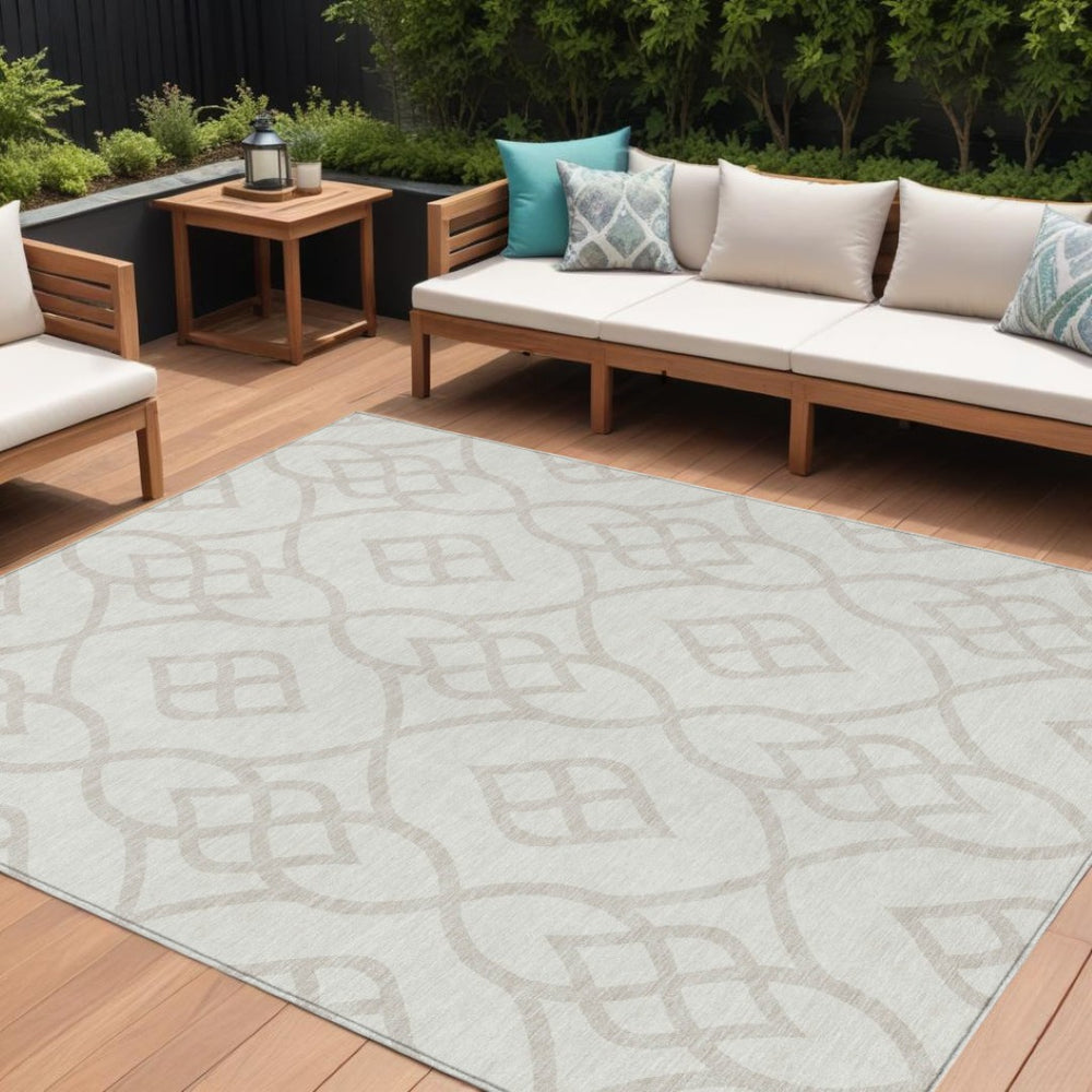 HomeRoots 5' Ivory and Gray Trellis Area Rug – Stylish, Washable Indoor/Outdoor Carpet for High-Traffic Spaces 10' X 14' 592106
