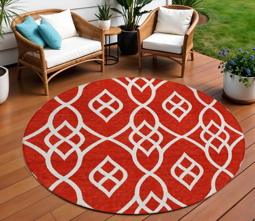 HomeRoots 5' Red and Ivory Trellis Area Rug - Stylish Indoor/Outdoor Design, Stain-Resistant & Machine Washable 8' Round 592133