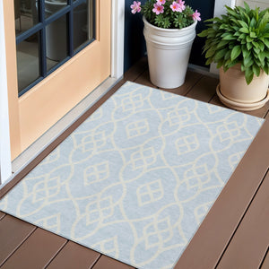 Homeroots 3' Artichoke Green And Ivory Trellis Washable Rug For Indoor Outdoor Spaces - Durable And Stylish! 3' X 5' Polyester 592137
