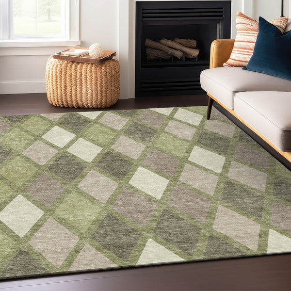 Homeroots 3' Stylish Artichoke Green Beige Ivory Geometric Washable Area Rug For Indoor And Outdoor Use 5' X 8' Polyester 592276