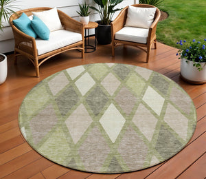 Homeroots 3' Stylish Artichoke Green Beige Ivory Geometric Washable Area Rug For Indoor And Outdoor Use 8' Round Polyester 592277