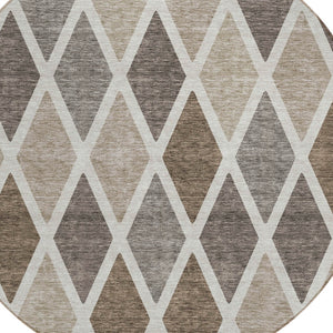 Homeroots 3' Stylish Artichoke Green Beige Ivory Geometric Washable Area Rug For Indoor And Outdoor Use 8' Round Polyester 592283