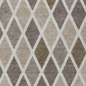 Homeroots 3' Stylish Artichoke Green Beige Ivory Geometric Washable Area Rug For Indoor And Outdoor Use 8' X 10' Polyester 592284