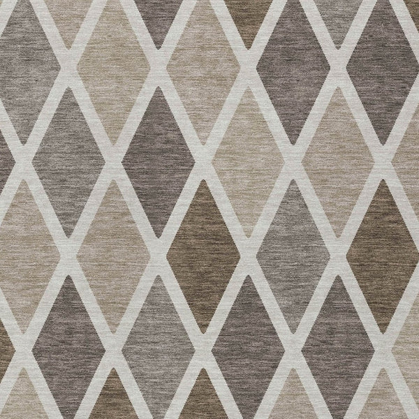 Homeroots 3' Stylish Artichoke Green Beige Ivory Geometric Washable Area Rug For Indoor And Outdoor Use 8' X 10' Polyester 592284