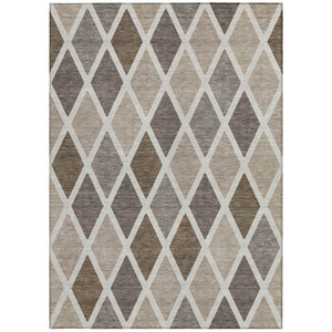Homeroots 3' Stylish Artichoke Green Beige Ivory Geometric Washable Area Rug For Indoor And Outdoor Use 10' X 14' Polyester 592286