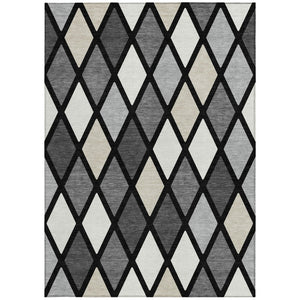 Homeroots 3' Stylish Artichoke Green Beige Ivory Geometric Washable Area Rug For Indoor And Outdoor Use 5' X 8' Polyester 592288