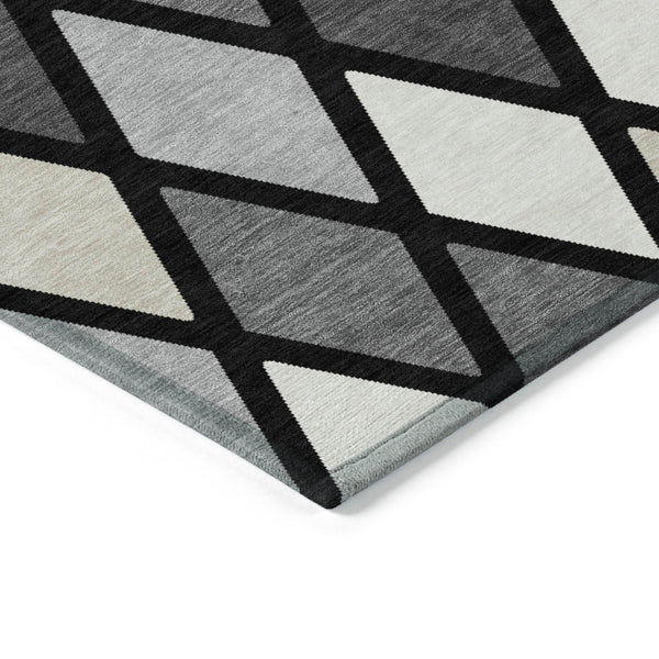 Homeroots 3' Stylish Artichoke Green Beige Ivory Geometric Washable Area Rug For Indoor And Outdoor Use 9' X 12' Polyester 592291