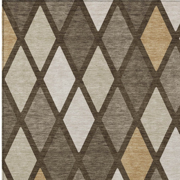 Homeroots 3' Stylish Artichoke Green Beige Ivory Geometric Washable Area Rug For Indoor And Outdoor Use 5' X 8' Polyester 592294