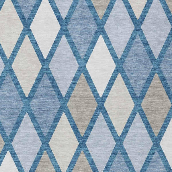 Homeroots 3' Stylish Artichoke Green Beige Ivory Geometric Washable Area Rug For Indoor And Outdoor Use 5' X 8' Polyester 592300