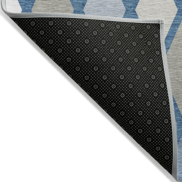 Homeroots 3' Stylish Artichoke Green Beige Ivory Geometric Washable Area Rug For Indoor And Outdoor Use 9' X 12' Polyester 592303