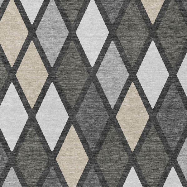 Homeroots 3' Stylish Artichoke Green Beige Ivory Geometric Washable Area Rug For Indoor And Outdoor Use 3' X 5' Polyester 592305