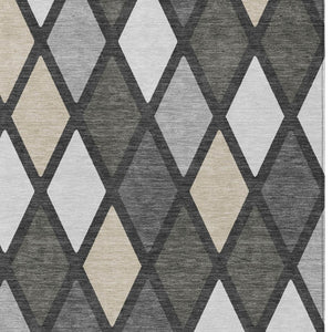 Homeroots 3' Stylish Artichoke Green Beige Ivory Geometric Washable Area Rug For Indoor And Outdoor Use 10' X 14' Polyester 592310