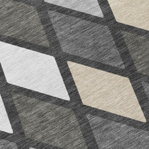 Homeroots 3' Stylish Artichoke Green Beige Ivory Geometric Washable Area Rug For Indoor And Outdoor Use 10' X 14' Polyester 592310