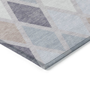 Homeroots 3' Stylish Artichoke Green Beige Ivory Geometric Washable Area Rug For Indoor And Outdoor Use 5' X 8' Polyester 592312