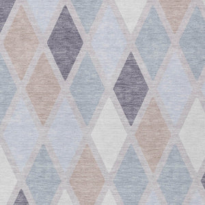 Homeroots 3' Stylish Artichoke Green Beige Ivory Geometric Washable Area Rug For Indoor And Outdoor Use 5' X 8' Polyester 592312