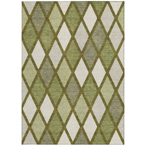 Homeroots 3' Stylish Artichoke Green Beige Ivory Geometric Washable Area Rug For Indoor And Outdoor Use 3' X 5' Polyester 592323