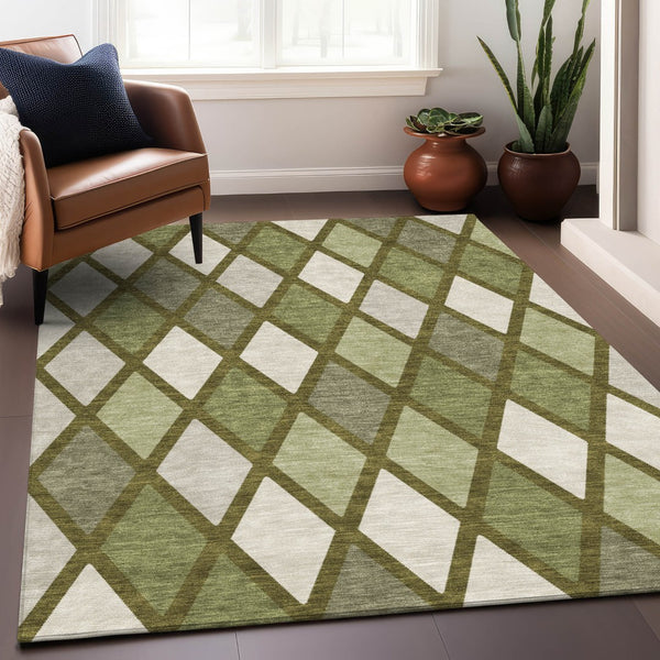 Homeroots 3' Stylish Artichoke Green Beige Ivory Geometric Washable Area Rug For Indoor And Outdoor Use 3' X 5' Polyester 592323